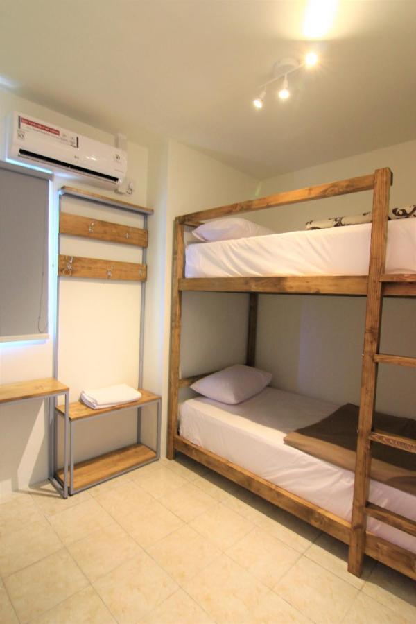 Queen Victoria Apartment Batam Екстериор снимка
